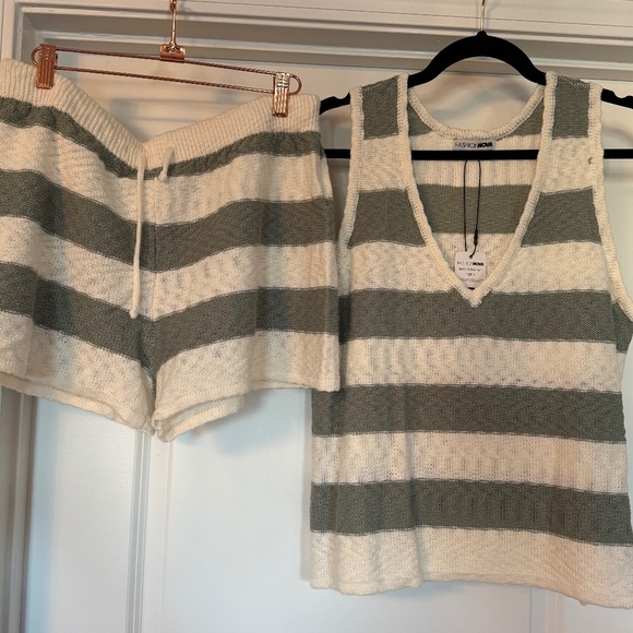 Crochet Short Set - Picture 1 of 6